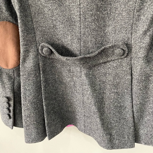 Karin Miller Hamburg wool coat with buckles - Picture 6 of 13